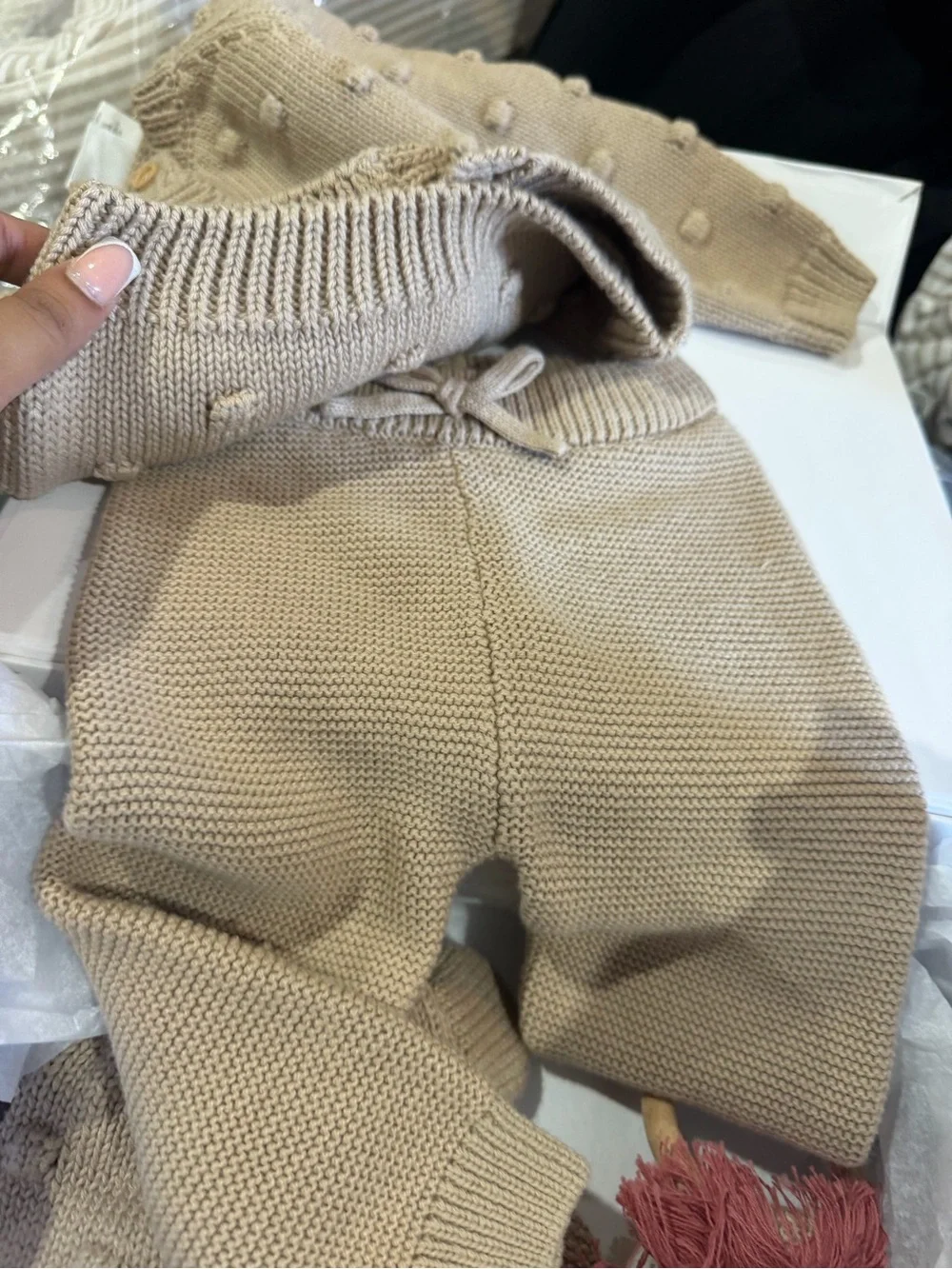 LOOMSAKE 5 PIECE SWEATER GIFT SET 3-6 MONTH